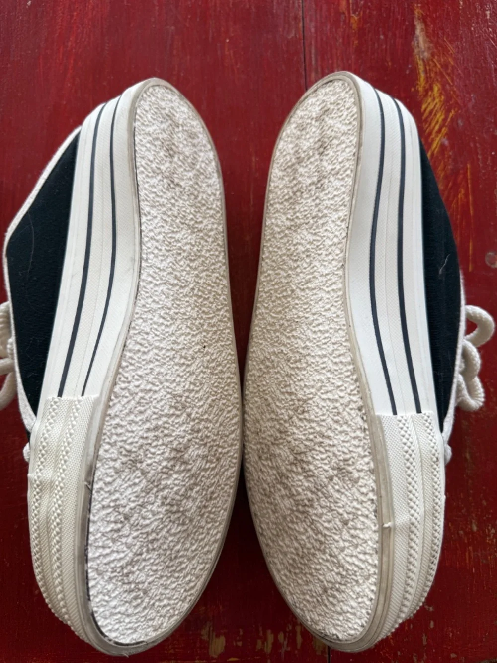 Aodek tennis shoes 40